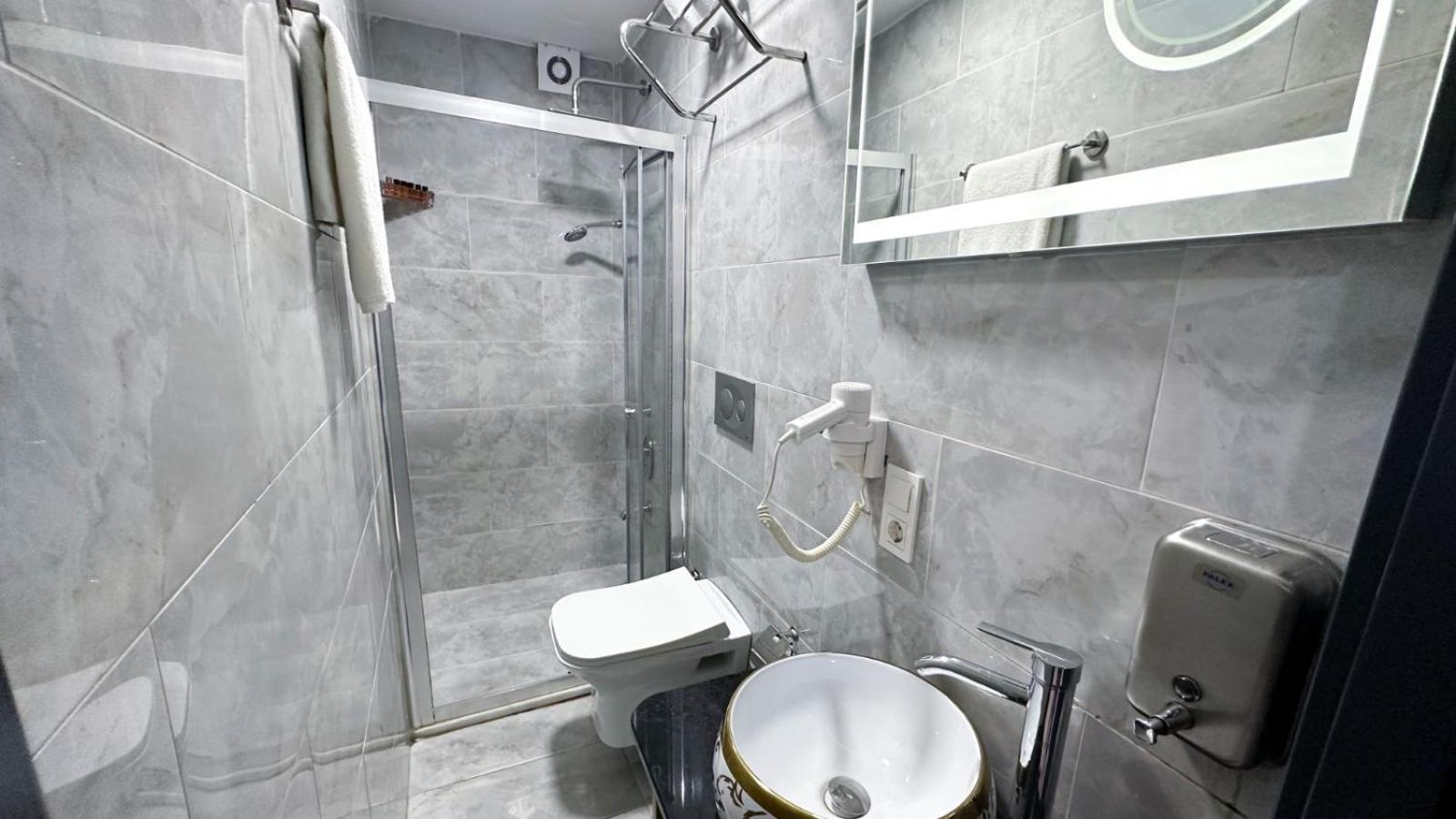 Dnz Taxim Feridiye Hotel Istambul Extérieur photo